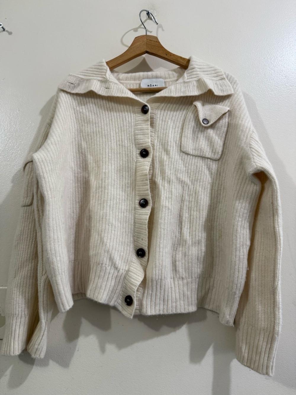 ROARI Cream Ribbed Button-Front Cardigan